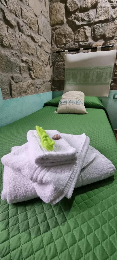 B&B Martina Senorbi Bagian luar foto