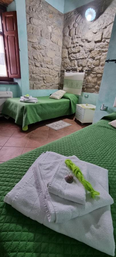 B&B Martina Senorbi Bagian luar foto